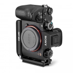 L Bracket Gitzo Accessories GSLBRSY camera front portrait
